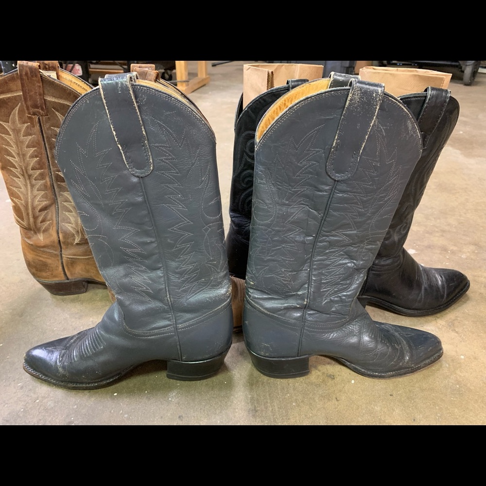 EUC Grey Cowboy/Cowgirl Boots